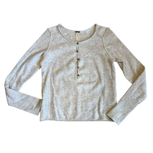 Free People Women’s Sz XS Gray Cashmere Liquid Sugar Henley Sweater - Picture 2 of 13